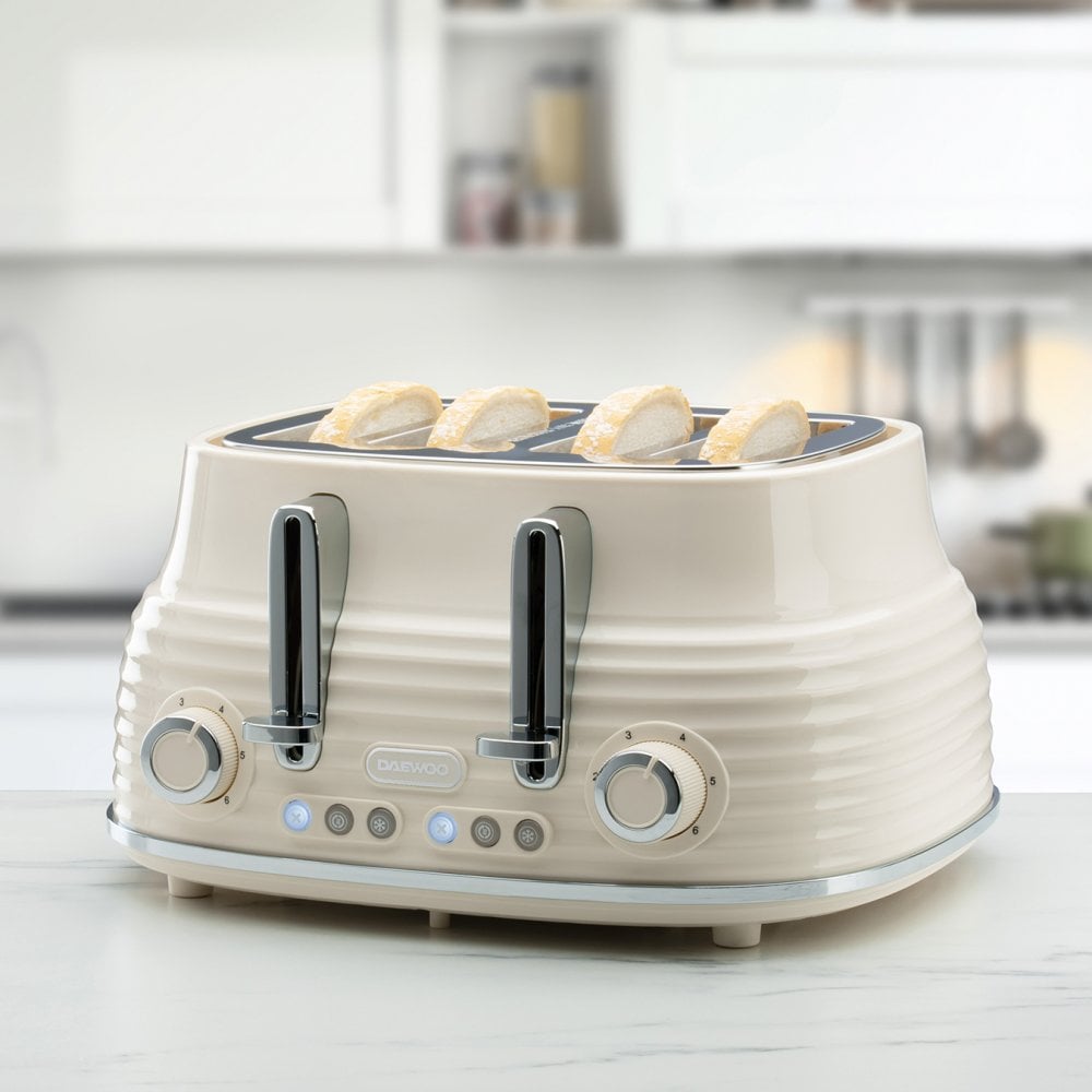 Cream Sienna 4 Slice Toaster