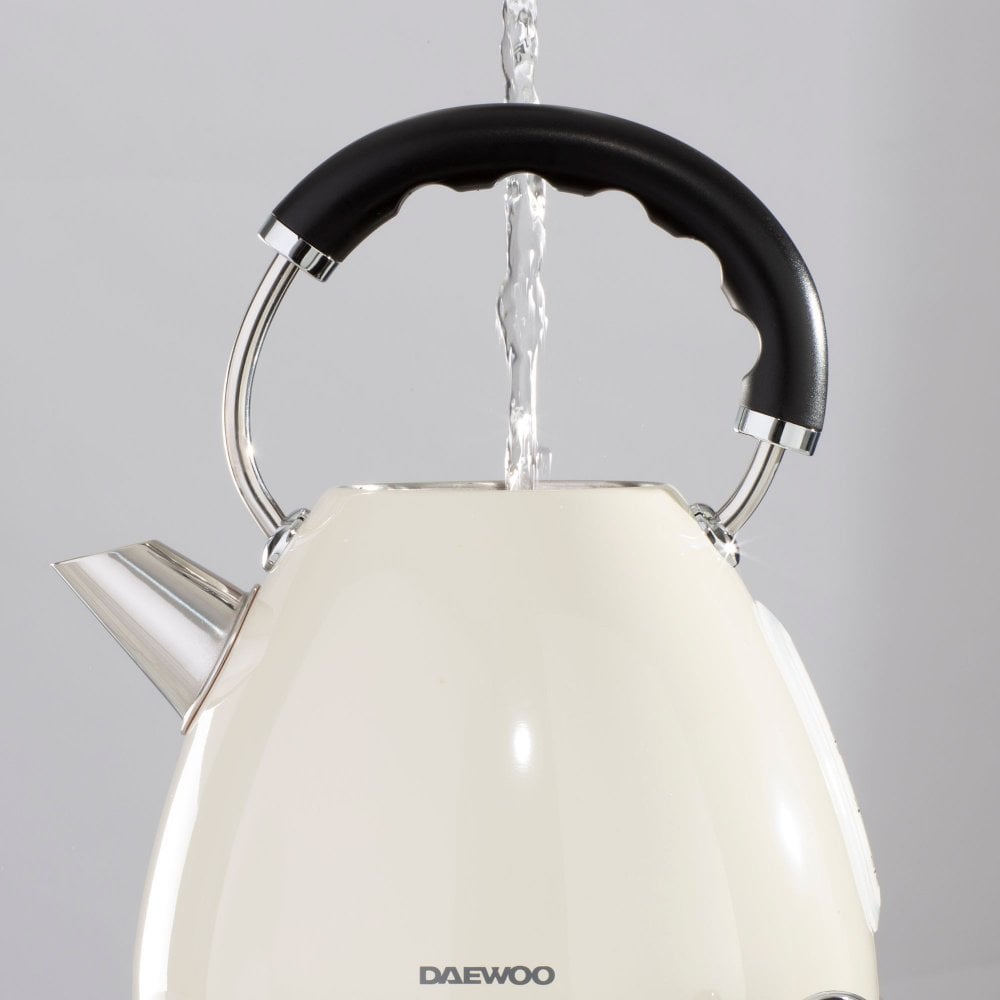 Cream Kensington 1.7L Pyramid Kettle